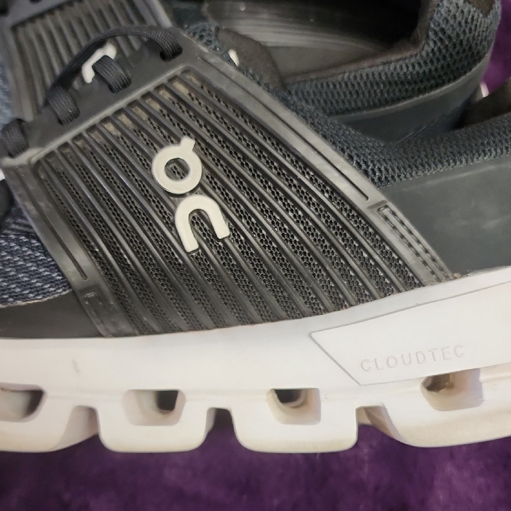 On Women's Black Sneakers sz 10.5 - Picture 12 of 13